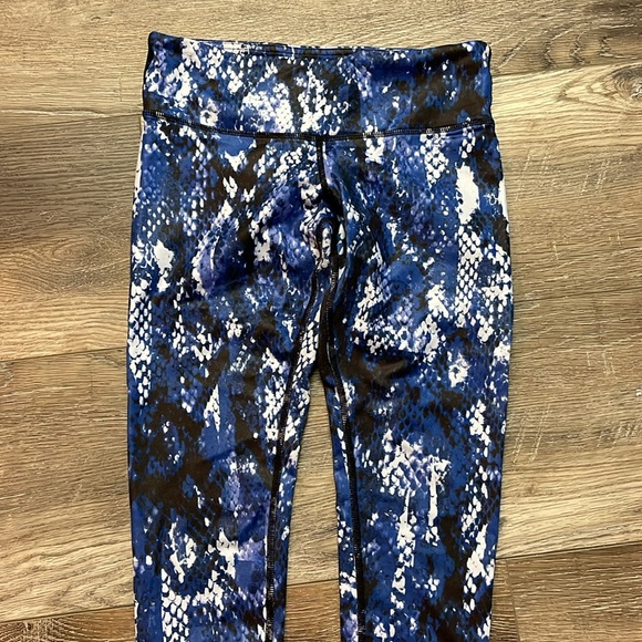 Alo leggings worn once size XS - Picture 2 of 3